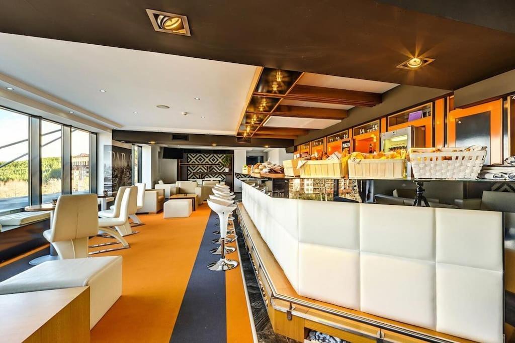 Luxury Penthouse With A Lavish Spa And 2 En-Suite Bedrooms 班斯科 外观 照片