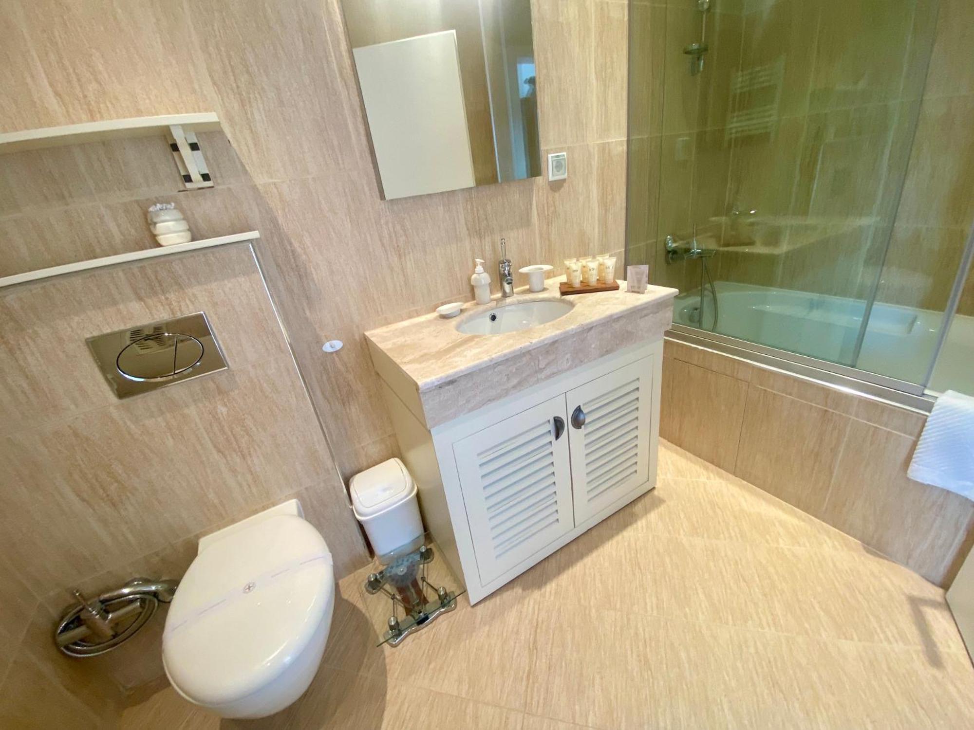 Luxury Penthouse With A Lavish Spa And 2 En-Suite Bedrooms 班斯科 外观 照片